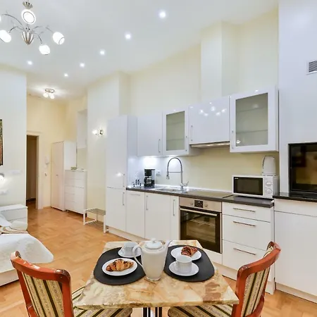 ホテル Noble Elegance Studio *