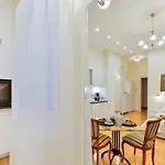 فندق Noble Elegance Studio زادار