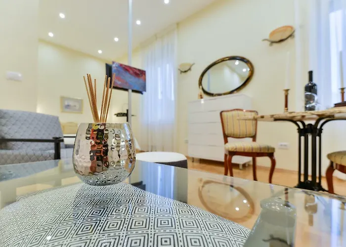 מלון Noble Elegance Studio